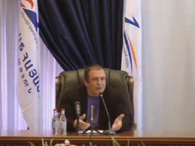 Օրավարձով աշխատողներին պետք է ամսական 70 հազարական դրամ տան. Բանկերին էլ պետք է վարկերը 3 ամսով ներեն. Ծառուկյան