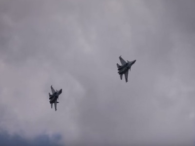 Crews of SU-30SM fighter jets conduct training flights in Armenia