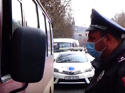 Ստուգումները շարունակվում են․ ժամը 12-ի դրությամբ 897 մեքենայի մեջ եղել է 2-ից ավելի անձ