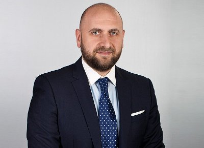 «Ժողովուրդ». Հայտնի է իշխանությունների՝ Կենտրոնական բանկի նախագահի թեկնածուի անունը. Ով է նա