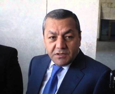 «Հրապարակ»․ Արարատի մարզպետը «գույքագրում» է մարդկանց, Գրիգորյանները՝ օգնում