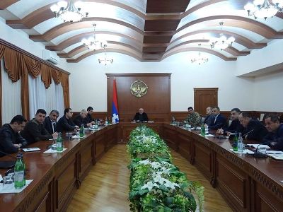 Արցախի նախագահը կորոնավիրուսի տարածման կանխարգելման միջգերատեսչական հանձնաժողովի նիստ է անցկացրել