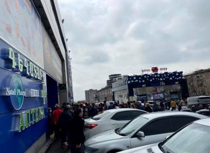 Հակահամաճարակային միջոցառումները հավասարվում են զրոյի, երբ քաղաքի մի քանի սուպերմարկետներում այս վիճակն է․ պատգամավոր