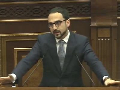 Deputy PM speaks on COVID-19 risk groups in Armenia