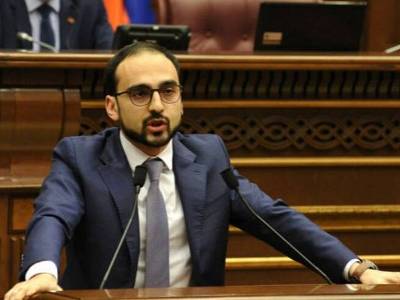 Տիգրան Ավինյանը ԱԺ հատուկ նիստում ներկայացրեց սցենար, թե մայիսին ինչ իրավիճակ կլինի