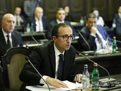 «Հրապարակ»․ Բուռն քննարկումներ՝ կառավարությունում. ոմանք դեմ են եղել արտակարգ դրության երկարաձգմանը