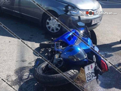 Երևանում բախվել են Nissan Tiida-ն ու Kawasaki Ninja մոտոցիկլը. մոտոցիկլավարը տեղափոխվել է հիվանդանոց (ֆոտո)
