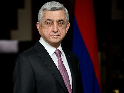 Серж Саргсян поздравил Араика Арутюняна с избранием президентом Арцаха