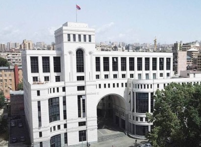 МИД: Армения будет тесно сотрудничать с властями Арцаха
