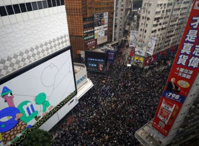 Over dozen politicians, media moguls arrested in Hong Kong on charges of participating in rallies