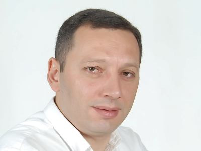 Դուզ խոսքն էշին են ասում․ քաղաքագետ Արմեն Մինասյան