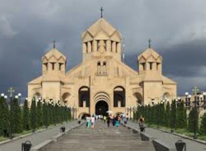 Armenia PM: One can see politics in actions of Armenian clergy