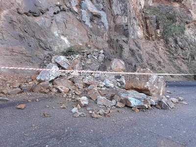 Ջերմուկ-Վայք ճանապարհին տեղի է ունեցել 30 խմ ծավալով քարաթափում, ճանապարհը միակողմանի փակվել է
