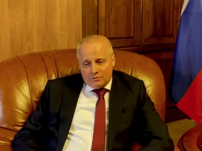 Russia envoy to Armenia joins Remember the Victory campaign of patriotic poetry