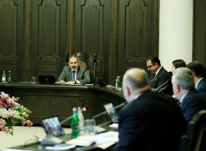 Armenian government discussing programs to neutralize COVID-19 consequences
