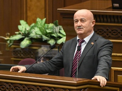 Ասում են՝ լվացքս մնացել է լվացքի մեքենայի մեջ, ո՞նց անեմ, հանի՝ ձեռքով լվա. «Իմ քայլի» պատգամավորը անջատումների մասին