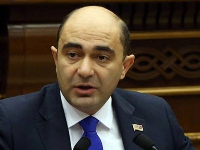 Ես երեկ շատ խառն եմ եղել չեմ տեսել, որ վարչապետն ինձ նամակ է գրել. Մարուքյանը հրապարակային պատասխանեց Փաշինյանին
