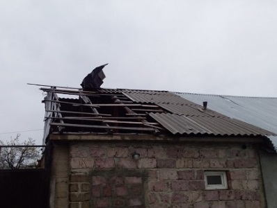 Կոտայքի մարզում քամու հետևանքով վնասվել են տանիքների ծածկեր