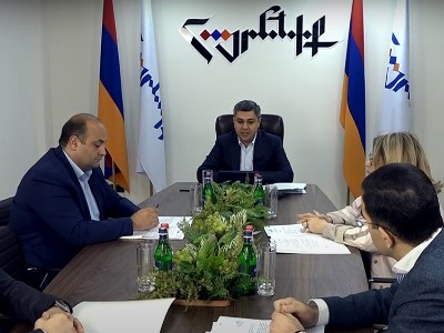 Artur Vanetsyan's Homeland Development Fund's board of trustees holds session
