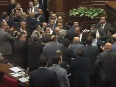 Fight breaks out in Armenia parliament (PHOTOS)