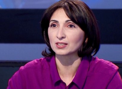 Human rights activist condemns behavior of ruling bloc during today's brawl in parliament