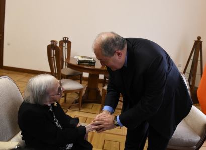 «Նրանք կենդանի դասագիրք են». Արմեն Սարգսյանը հեռախոսազրույց է ունեցել վետերան Մարգարիտա Դարբինյան-Մելիքյանի հետ