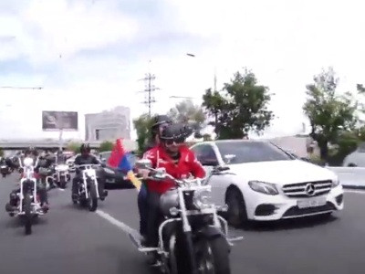 Մոտոցիկլավարները «Տղա եղեք» կարգախոսով մոտոերթ են անցկացնում դեպի Էջմիածին