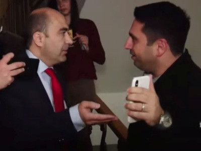 Դուք 1 տարի է՝ ուզում եք, որ ձեզ խփեմ. վիճաբանություն՝ Ալեն Սիմոնյանի եւ Էդմոն Մարուքյանի միջեւ