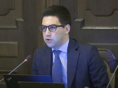 Մեղմացում է եղել. ՔԿՀ-ներում թույլ կտրվի շաբաթական մեկ անգամ հանձնուք ստանալ. Բադասյան