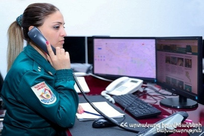 Երեւանում 44-ամյա կինը սպառնում է ինքնասպանություն գործել` նետվելով պատուհանից