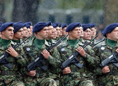 Serbia deploys military to border town with Croatia to deter migrants