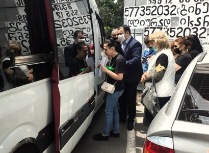 6th group of Armenia citizens on their way home from Georgia