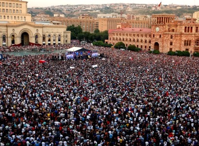 Armenia PM: Citizens have mindset of mafia even after the revolution