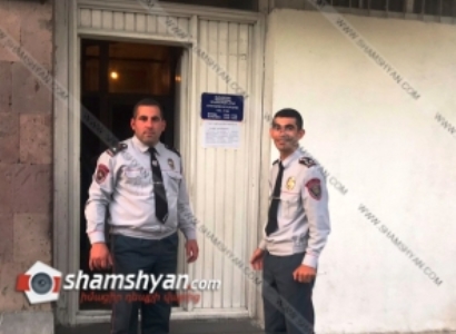 Երեւանում 28-ամյա աղջիկը սպառնացել է ցած նետվել 4-րդ հարկի պատուհանին տեղադրված օդորակիչի վրայից