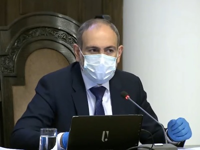 Համոզվա՞ծ եք, որ քայլող մարդու արձանի տեղադրման հետ կապված՝ քաղաքական շահարկումներ չեն լինի. Փաշինյանը՝ նախարարին