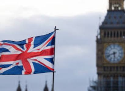Sky News: Those who arrive in the UK must self-isolate or pay a fine