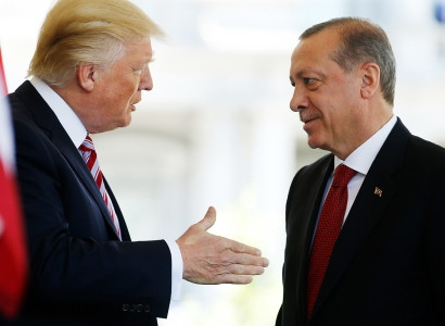 Turkish and US presidents hold phone talks, discuss Syria and Libya issues