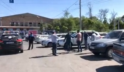Ոստիկանությունը ուժեղացված ծառայություն է իրականացնում հսկիչ-անցագրային կետերում