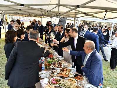 Կարելի է հաստատապես պնդել, որ Փաշինյանը Արցախում կայացած բանկետին արդեն վարակակիր էր. Ղազինյան