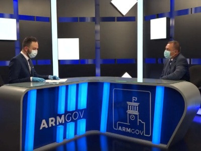 Ընդունելության միասնական քննությանը դիմորդները կջերմաչափվեն, ԳԹԿ-ն նրանց ալկոգել եւ դիմակ կտրամադրի