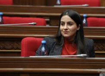 Աննա Կոստանյանը նախարարին խնդրել է իրեն որպես դիտորդ ներառել ՀՑԹԻ հոգաբարձուների խորհրդի առաջիկա նիստին
