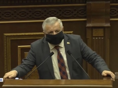 Պետք է մատիցս հոտ քաշեի, իմանայի, թե դու ի՞նչ ես որոշել. Սերգեյ Բագրատյանը՝ փոխնախարարին