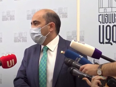 Հանրաքվեն չեղարկելը կեղծ օրակարգ է. օրական հարյուրավոր վարակակիրներ ունենք, ի՞նչ հանրաքվե. Մարուքյան
