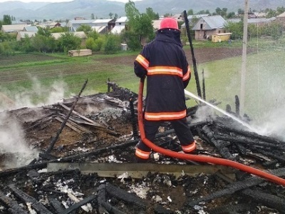 Խոշոր հրդեհ  Ախուրյան գյուղում. դեպքի վայր է մեկնել 3 մարտական հաշվարկ
