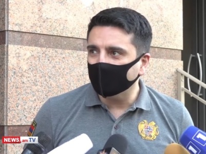 Այն ֆալս ստարտը եւ ինքնախաբեությունը, որ այսօր տեղի է ունենում, ինձ համար հոգու խորքում ուրախալի է. Ալեն Սիմոնյան