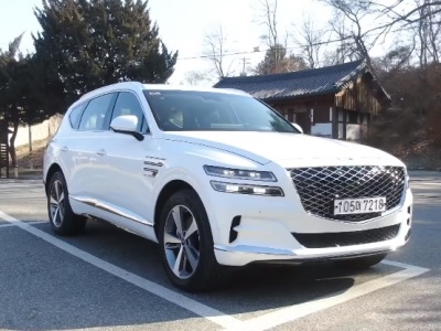 Release of new Genesis GV80 crossovers suspended due to engine problems