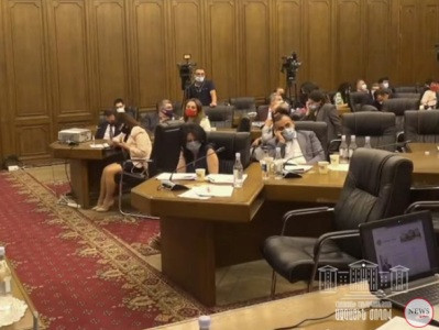 ՍԴ նախագահ Հրայր Թովմասյանը հրաժարվել է պարգեւավճարներից