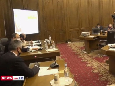 Ավելի քիչ բենզին է հատկացվում ՍԴ նախագահի ծառայողական մեքենայի համար, քանի որ նա հաճախ ոտքով է գալիս ու գնում. Ղազարյան