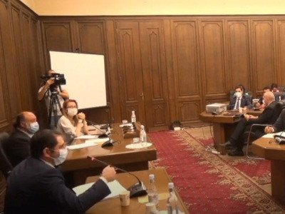 Հայաստանի իշխանությունները կրկին Երեւանի մետրոպոլիտենի նոր կայարանի «տեսլական» ունեն