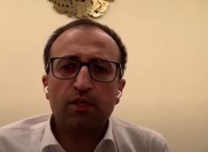 Հետեւում եմ այլ երկրների սխալներին. Արսեն Թորոսյան